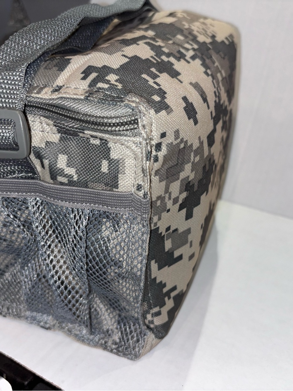 Military design lunchbox cooler - Picture 2 of 4